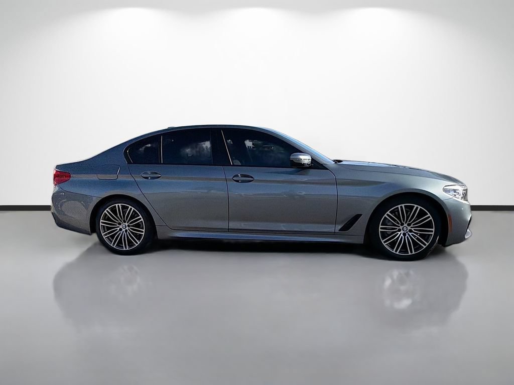 Used 2019 BMW 530i w/ M Sport Package RWD image 2