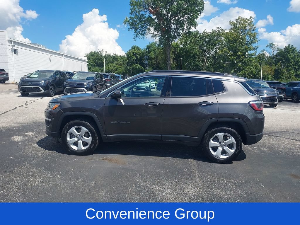 Used 2021 Jeep Compass Latitude w/ Convenience Group AWD/4WD image 2