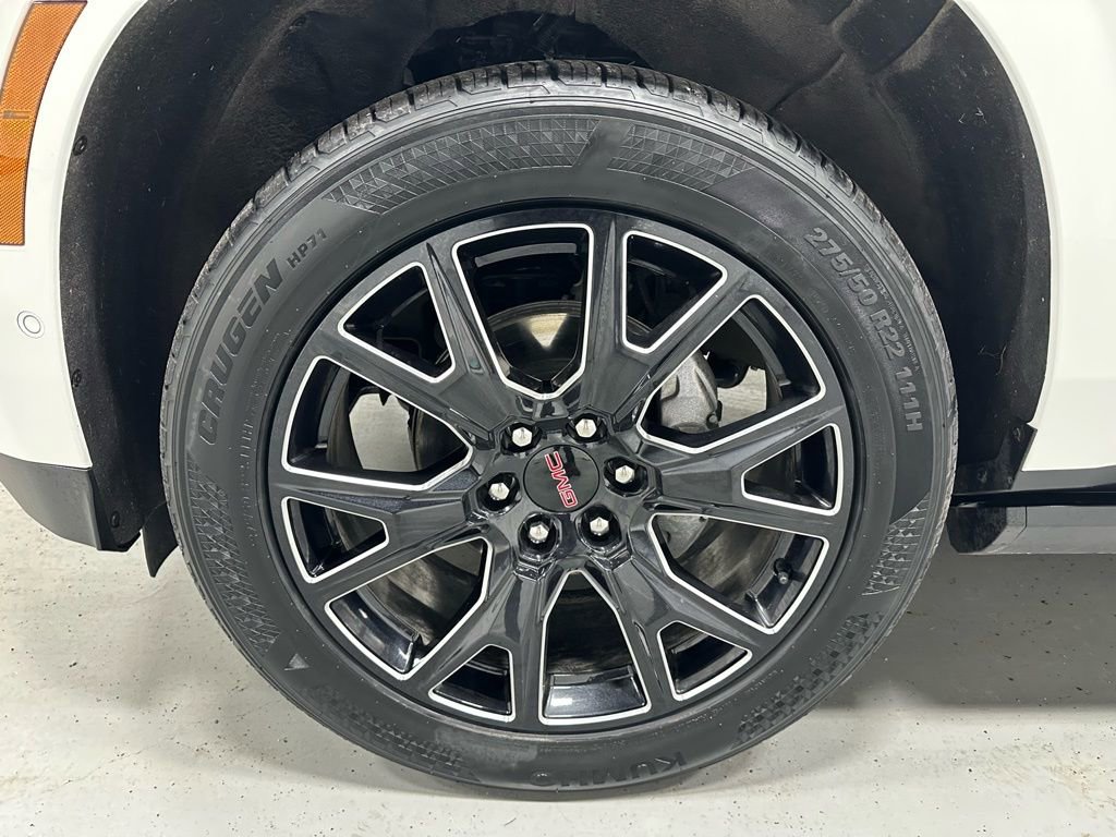 Used 2025 GMC Yukon Denali w/ Sun & Power Step Package image 61