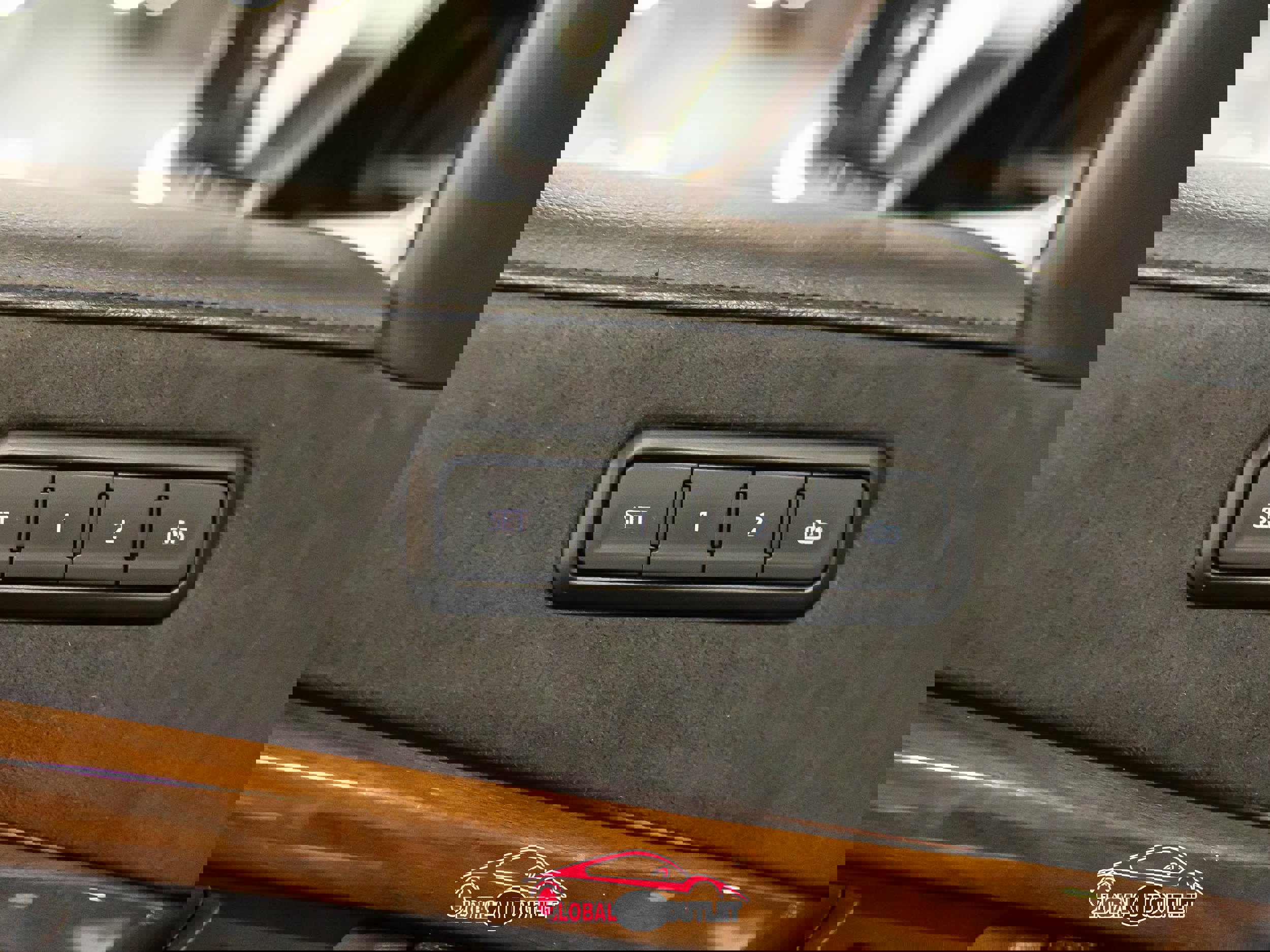 Used 2020 Cadillac Escalade ESV Luxury image 41