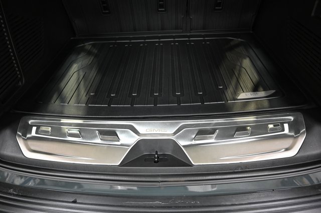 New 2026 GMC Yukon XL AT4 Ultimate w/ LPO, Illumination Package image 38