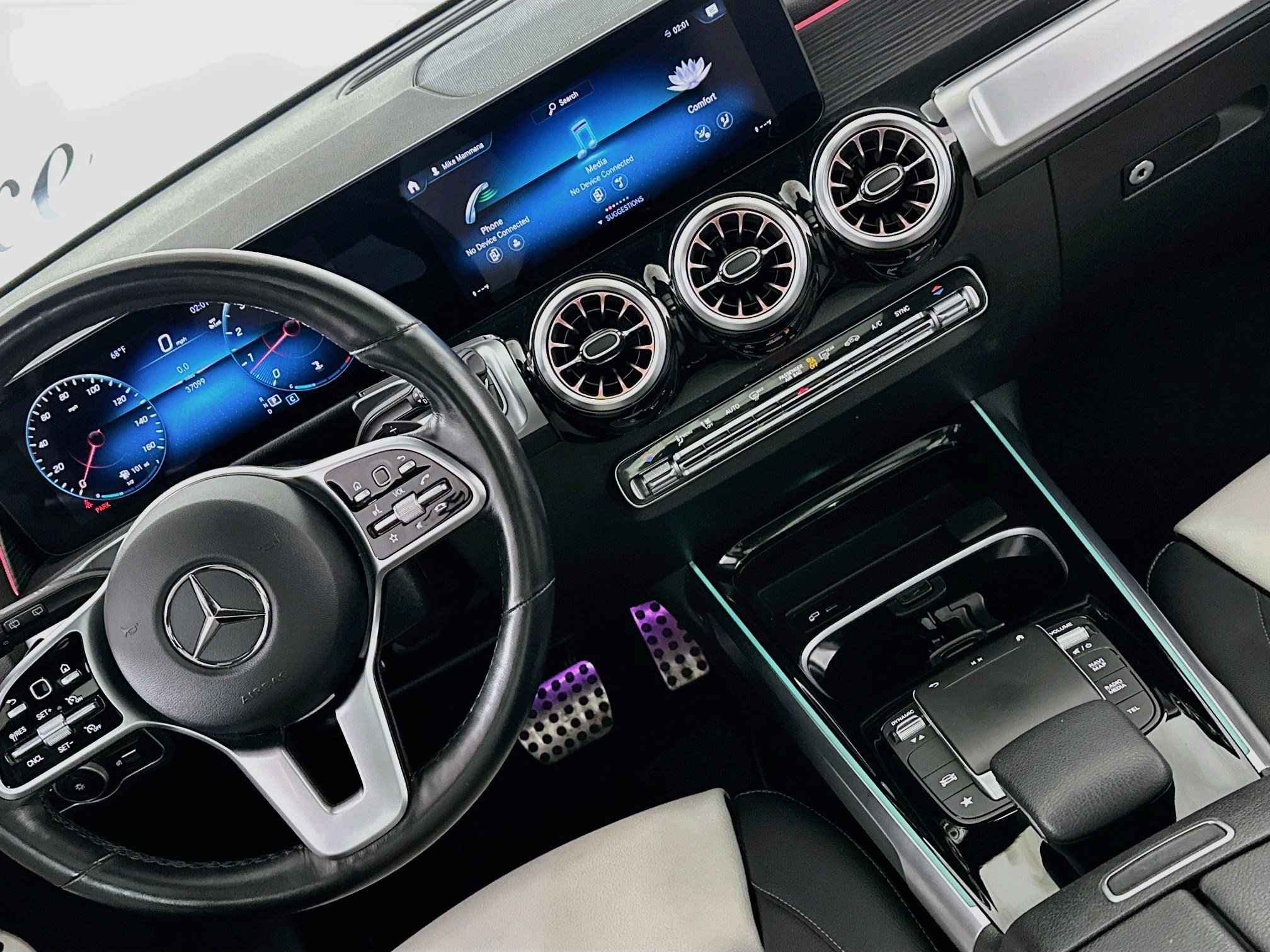 Used 2023 Mercedes-Benz GLB 250 4MATIC w/ AMG Line image 19