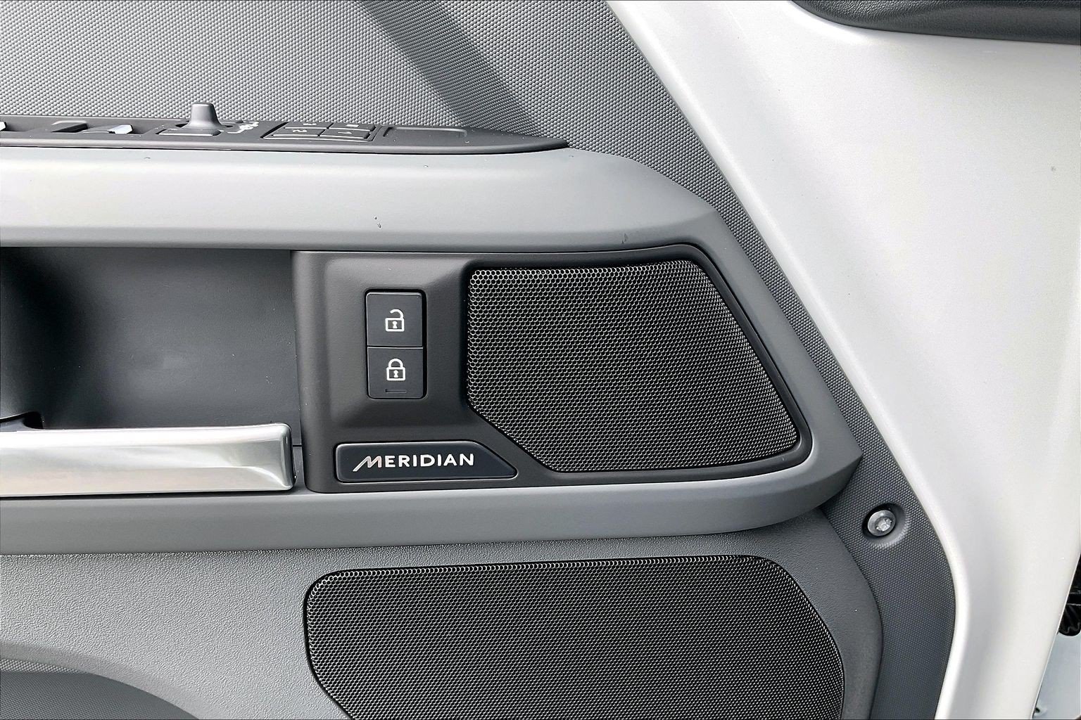New 2026 Land Rover Defender 110 S AWD/4WD image 26