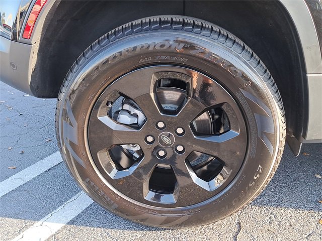 Used 2024 Land Rover Defender 110 S image 7