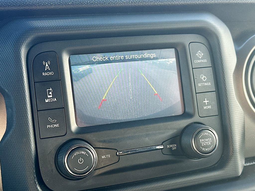 Used 2018 Jeep Wrangler Unlimited Sport image 23