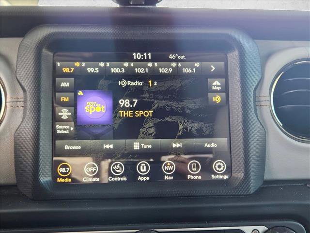 Used 2023 Jeep Gladiator Overland image 11