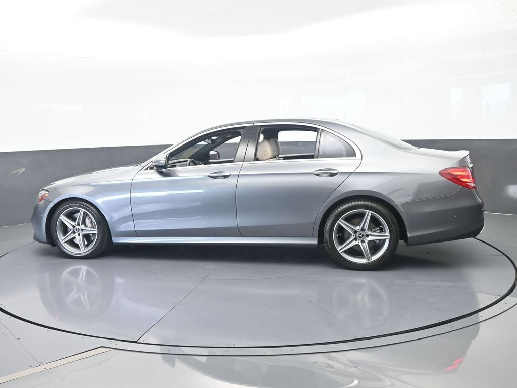 Used 2019 Mercedes-Benz E 300 image 3