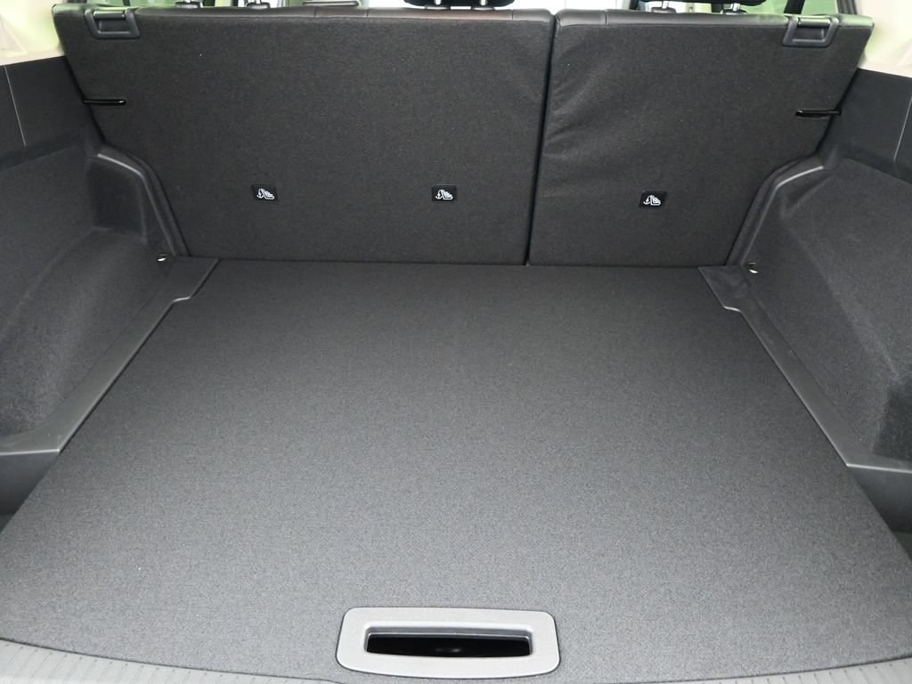 Used 2026 Nissan Rogue Dark Armor FWD image 17