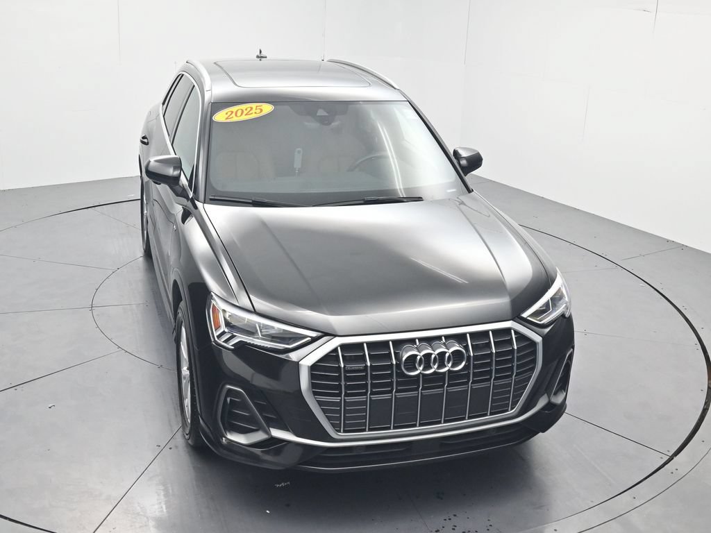Used 2025 Audi Q3 2.0T Premium AWD/4WD image 44