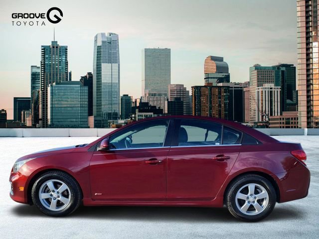 Used 2015 Chevrolet Cruze LT FWD image 2