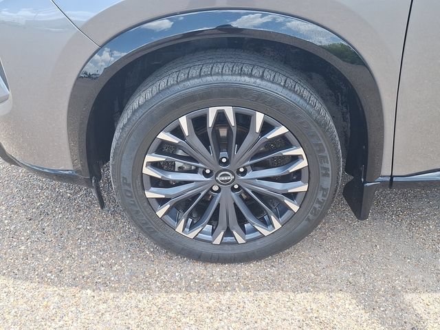 Certified 2024 Nissan Rogue Platinum AWD/4WD image 16