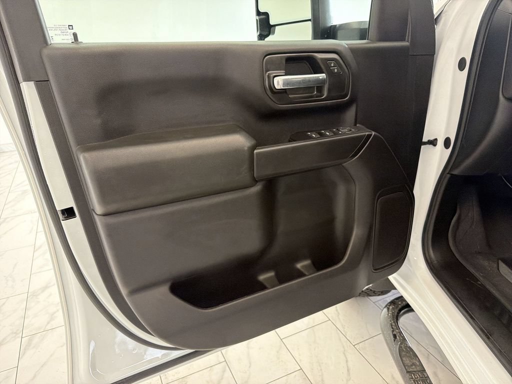 Used 2025 Chevrolet Silverado 2500 Custom w/ Custom Value Package AWD/4WD image 23