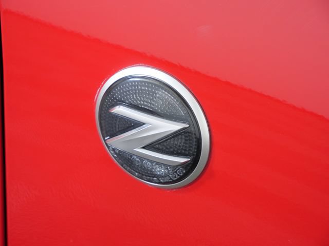 Used 2014 Nissan 370Z Touring w/ Sport Package RWD image 11