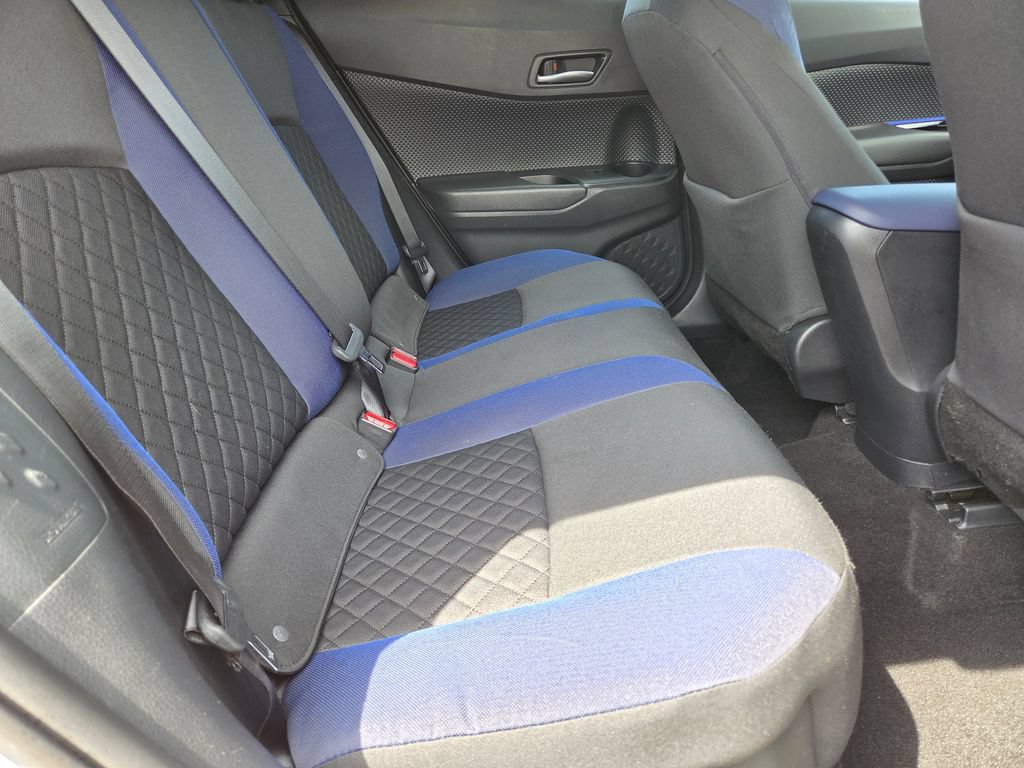 Used 2021 Toyota C-HR XLE FWD image 29