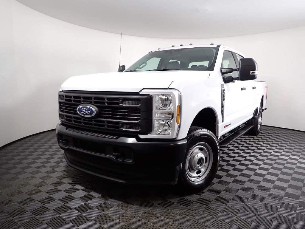 Used 2025 Ford F350 XL w/ Snow Plow Prep Package image 2