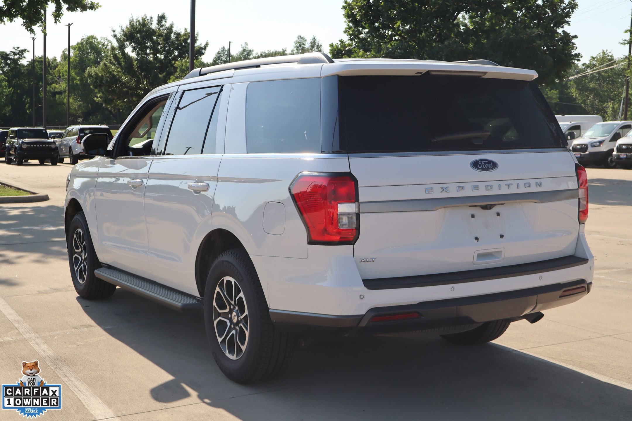 Used 2022 Ford Expedition XLT AWD/4WD image 5