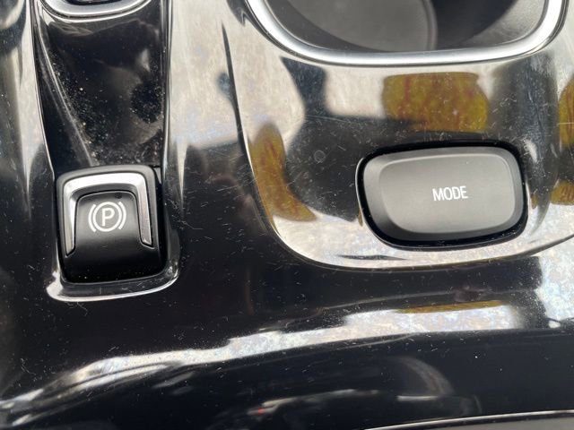 Used 2023 Buick Envision Essence w/ Sport Touring Package image 31