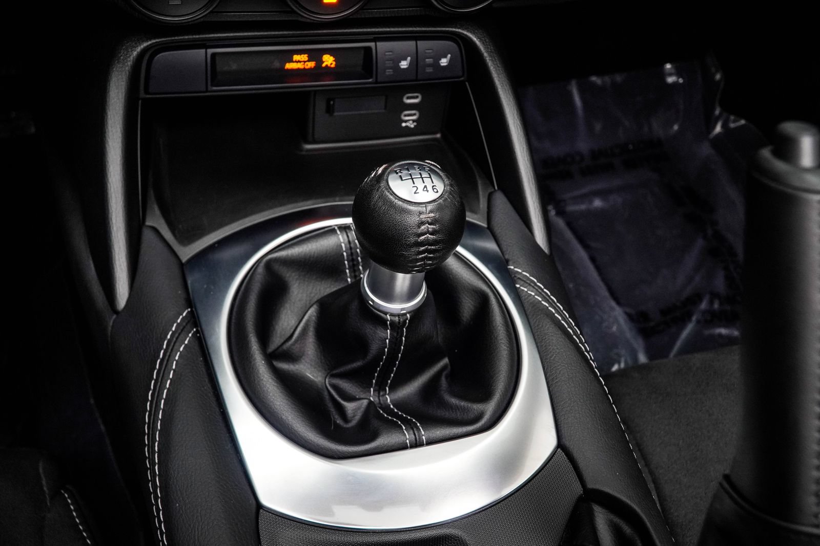 Used 2025 MAZDA MX-5 Miata Club RWD image 23