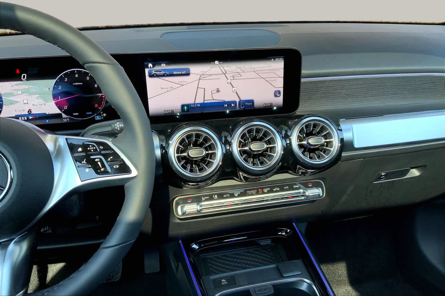 New 2026 Mercedes-Benz GLB 250 4MATIC image 6