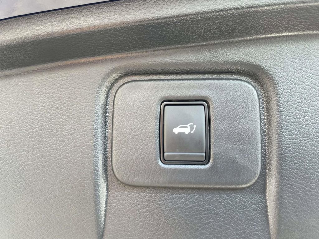 Used 2023 Nissan Murano Platinum w/ Cargo Package FWD image 13