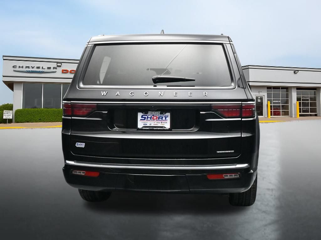 Used 2024 Jeep Wagoneer Series II AWD/4WD image 4