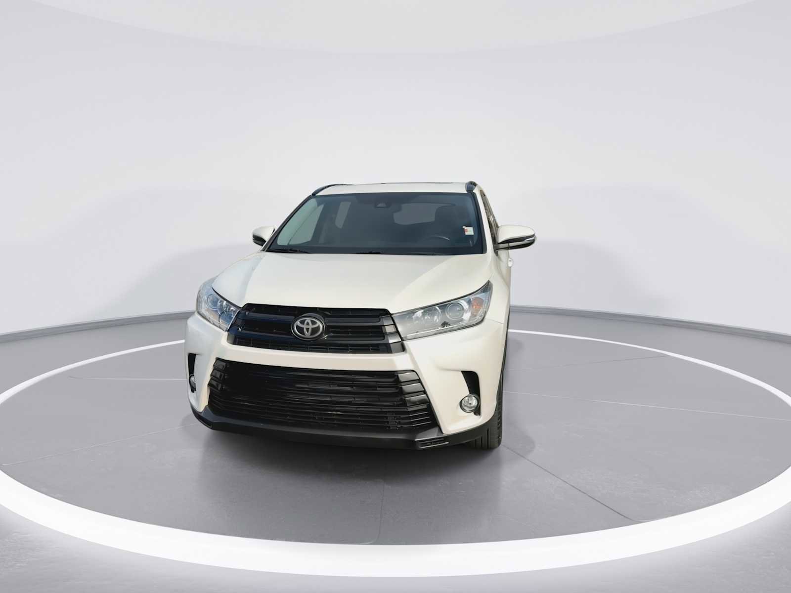 Certified 2017 Toyota Highlander SE AWD/4WD image 3