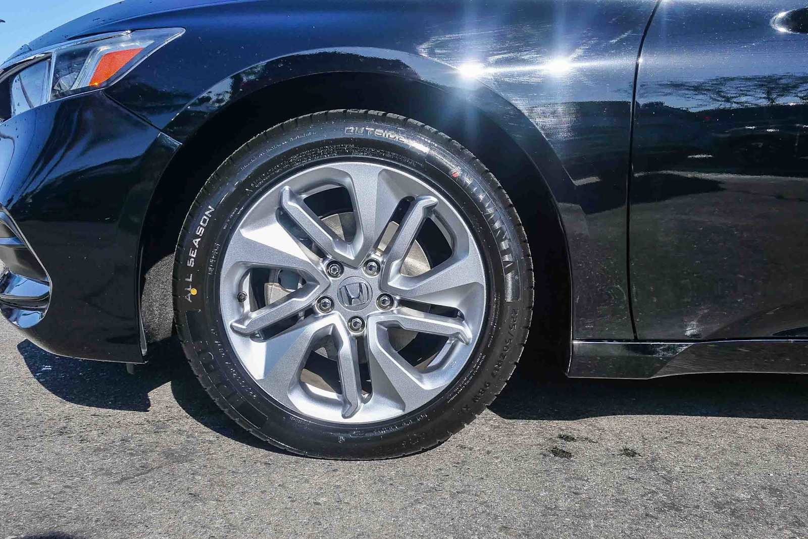 Used 2018 Honda Accord LX image 9