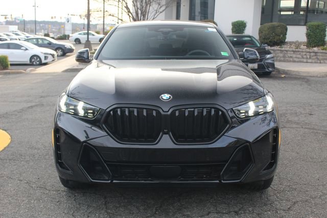 New 2026 BMW X6 xDrive40i w/ Executive Package image 2