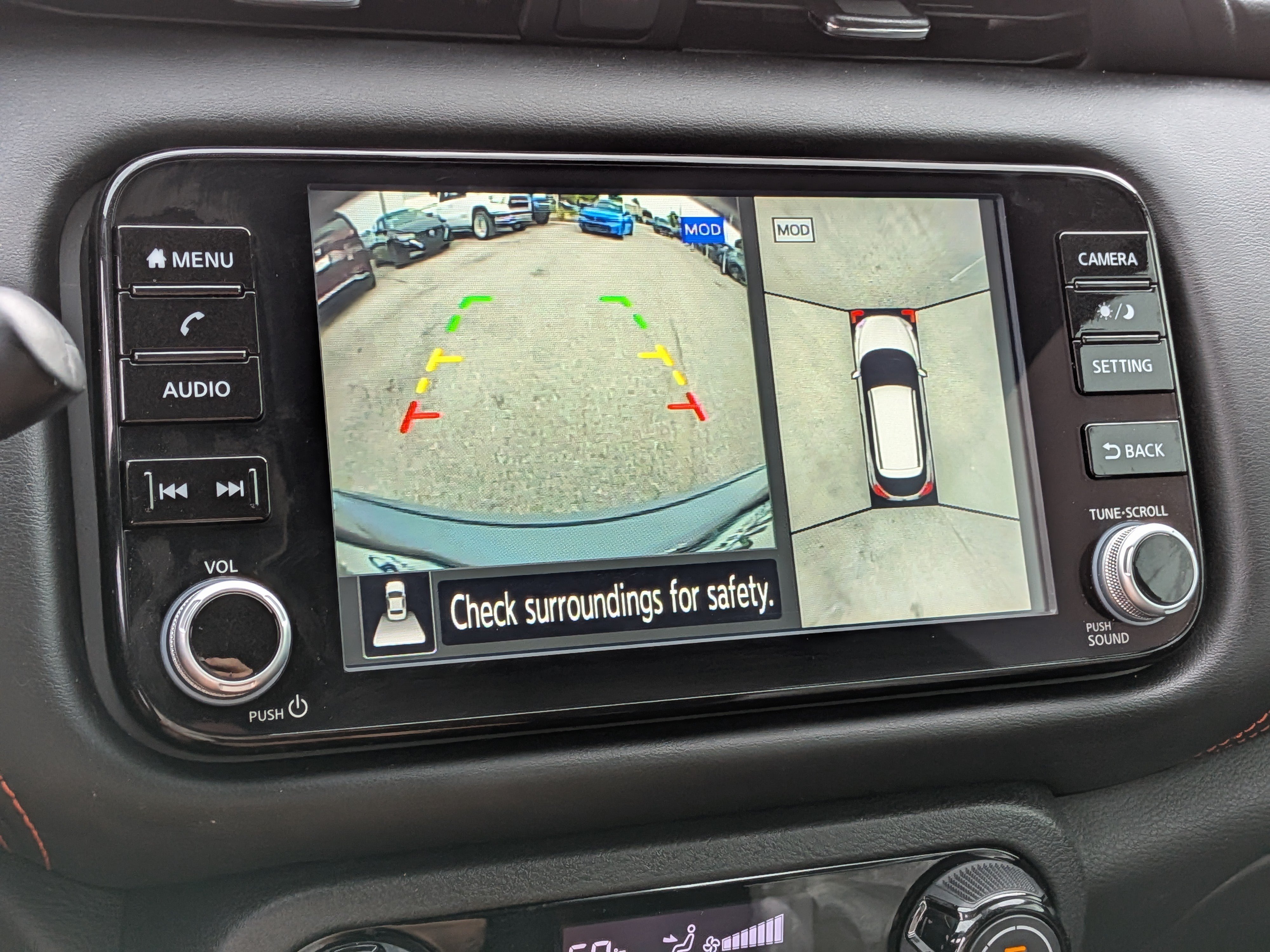 Used 2022 Nissan Kicks SR w/ Interior Electronics Package FWD image 32
