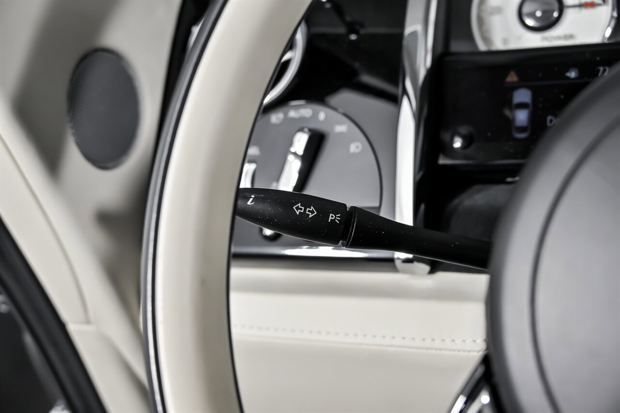 Used 2019 Rolls-Royce Wraith image 31