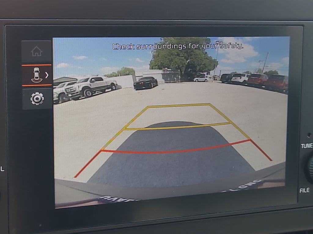 Used 2025 Kia Sportage LX FWD image 15