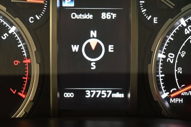 Used 2024 Toyota 4Runner TRD Off-Road Premium w/ Moonroof Package AWD/4WD image 39