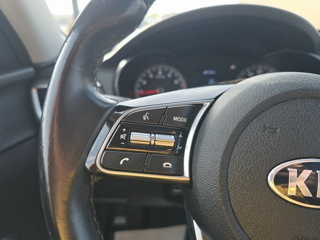 Used 2020 Kia Optima SE image 20