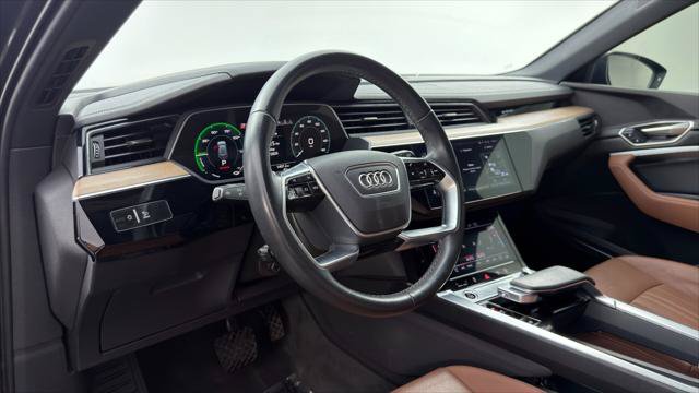 Used 2024 Audi Q8 e-tron Premium Plus w/ Premium Plus Package AWD/4WD image 23