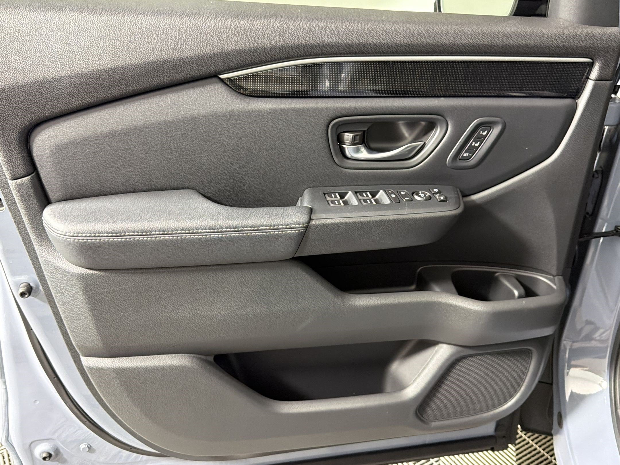 Used 2023 Honda Pilot Elite image 12