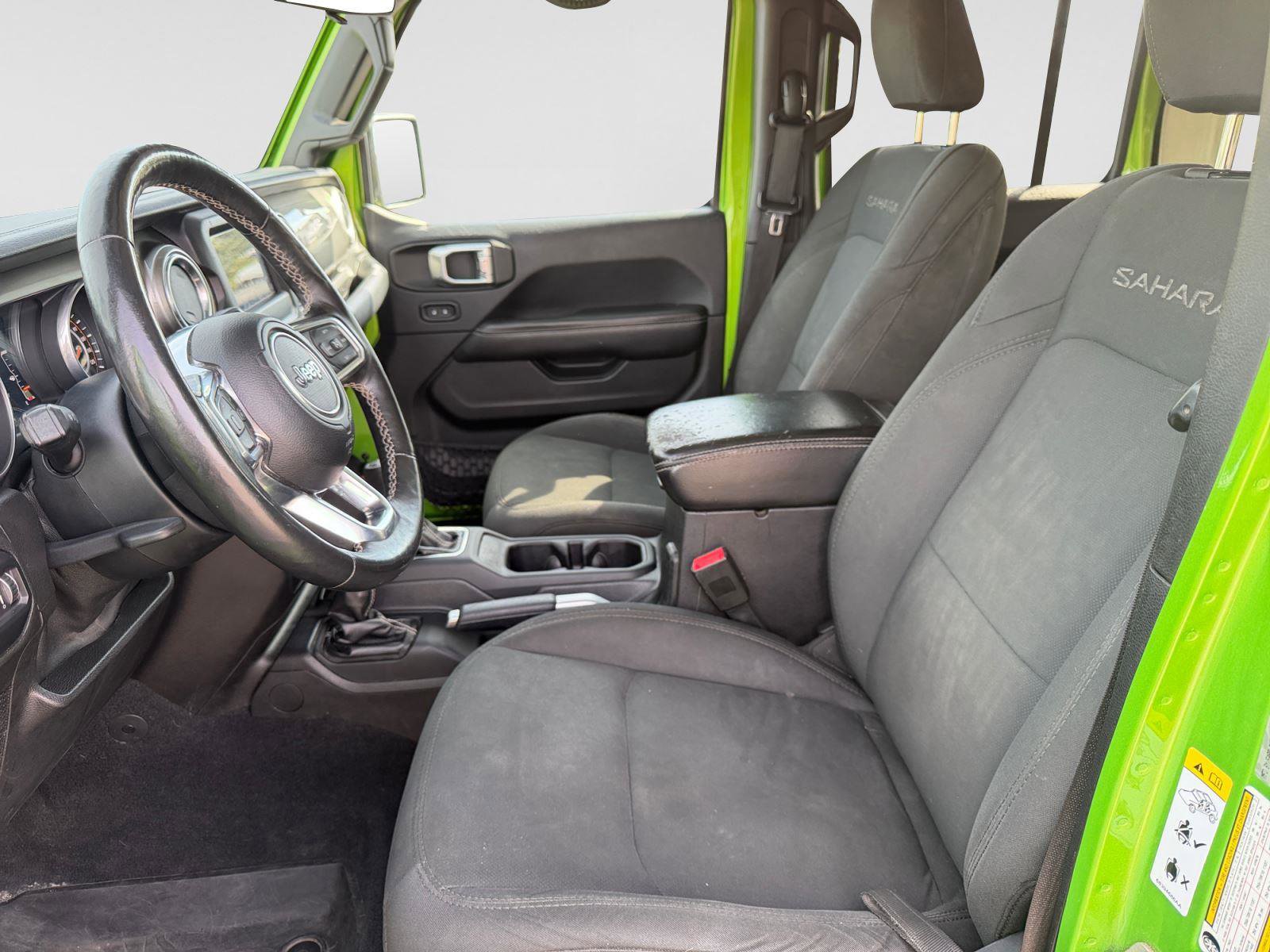 Used 2018 Jeep Wrangler Unlimited Sahara w/ Dual Top Group image 10