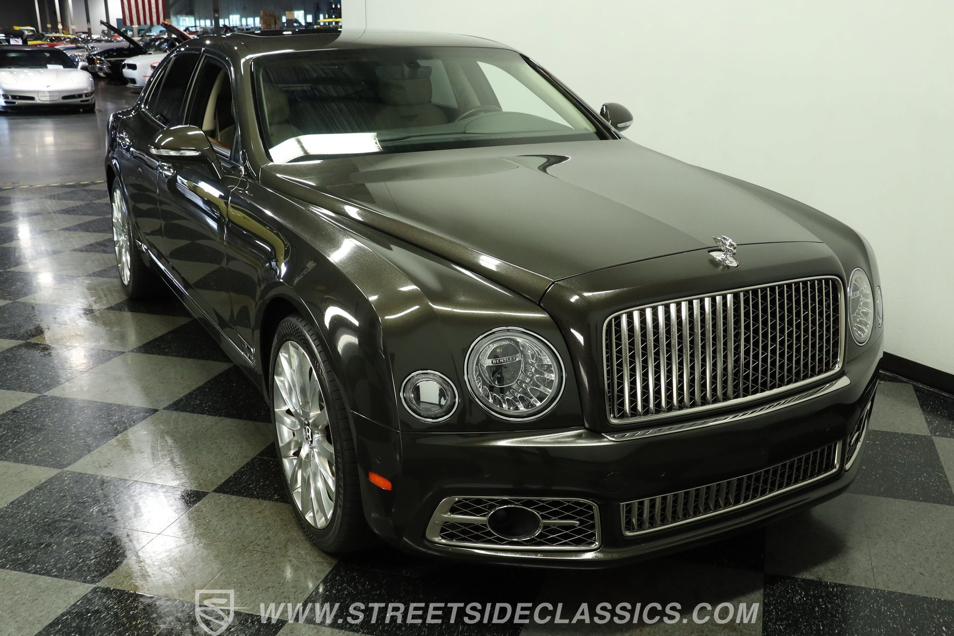 Used 2020 Bentley Mulsanne RWD image 15