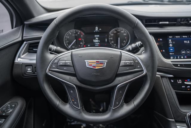 Used 2025 Cadillac XT5 Luxury FWD image 30