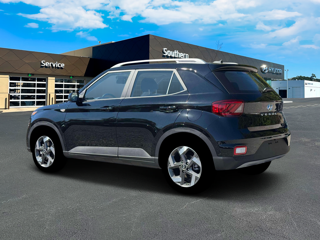 New 2026 Hyundai Venue SEL FWD image 4