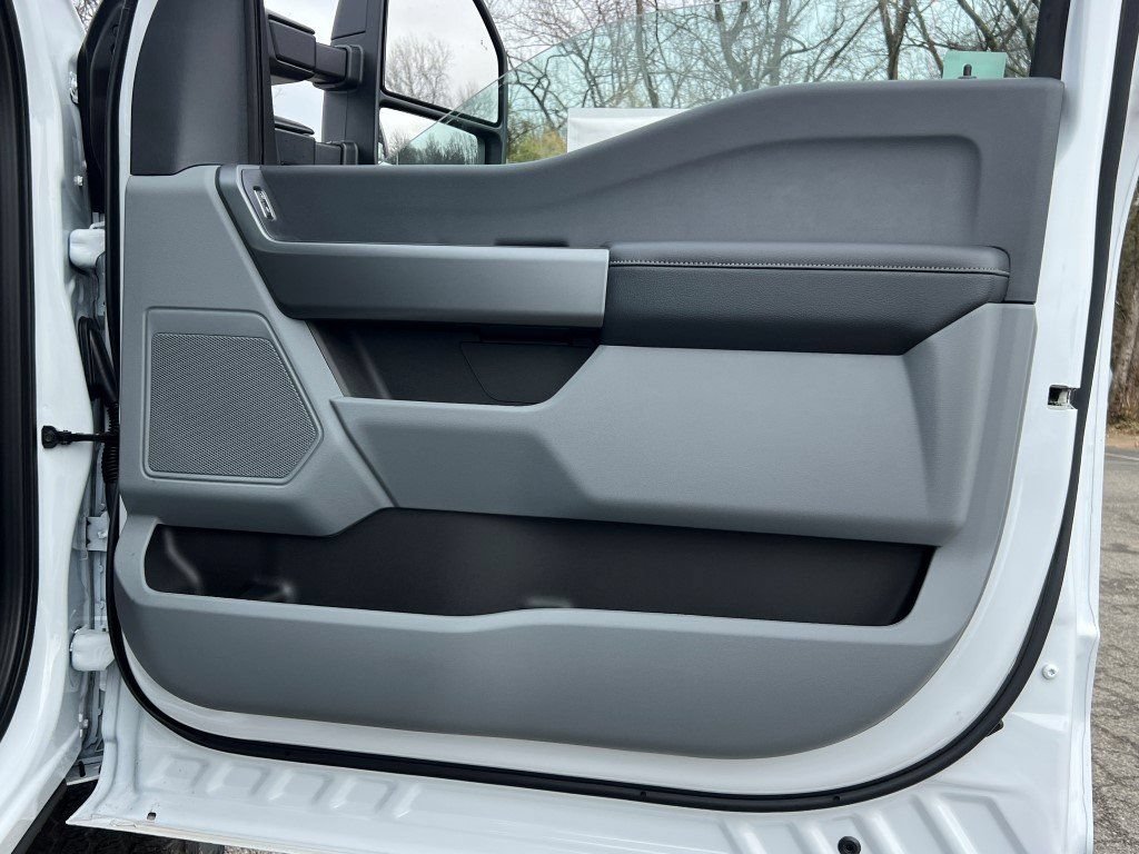 New 2026 Ford F350 XL w/ STX Appearance Package AWD/4WD image 9
