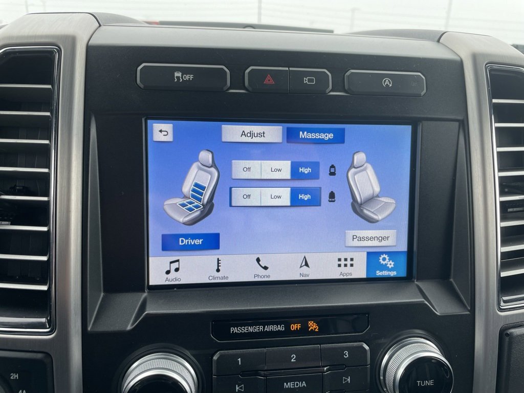 Used 2019 Ford F150 Platinum w/ Equipment Group 701A Luxury image 19