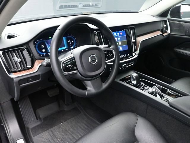 Used 2023 Volvo V60 B5 Cross Country Plus w/ Climate Package image 17