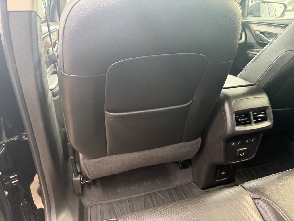 Used 2022 GMC Terrain Denali w/ Black Diamond Edition image 31