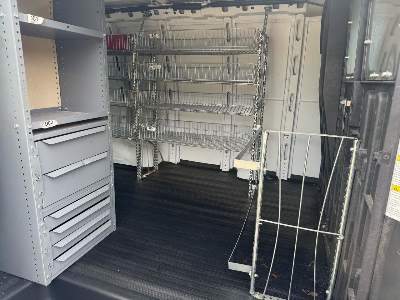 Used 2014 Chevrolet Express 1500 image 17