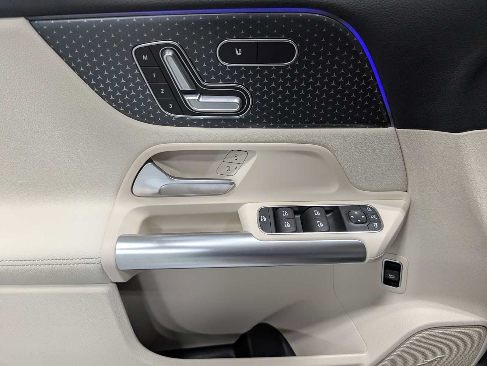 New 2026 Mercedes-Benz GLA 250 4MATIC image 31