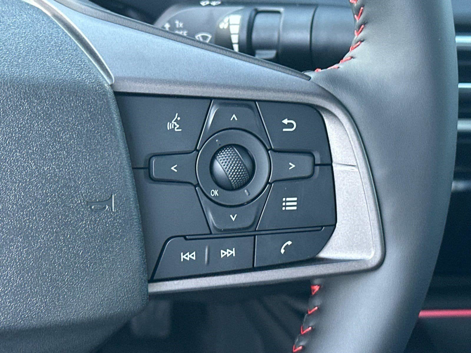 New 2026 Nissan Sentra SR w/ SR Premium Package FWD image 25