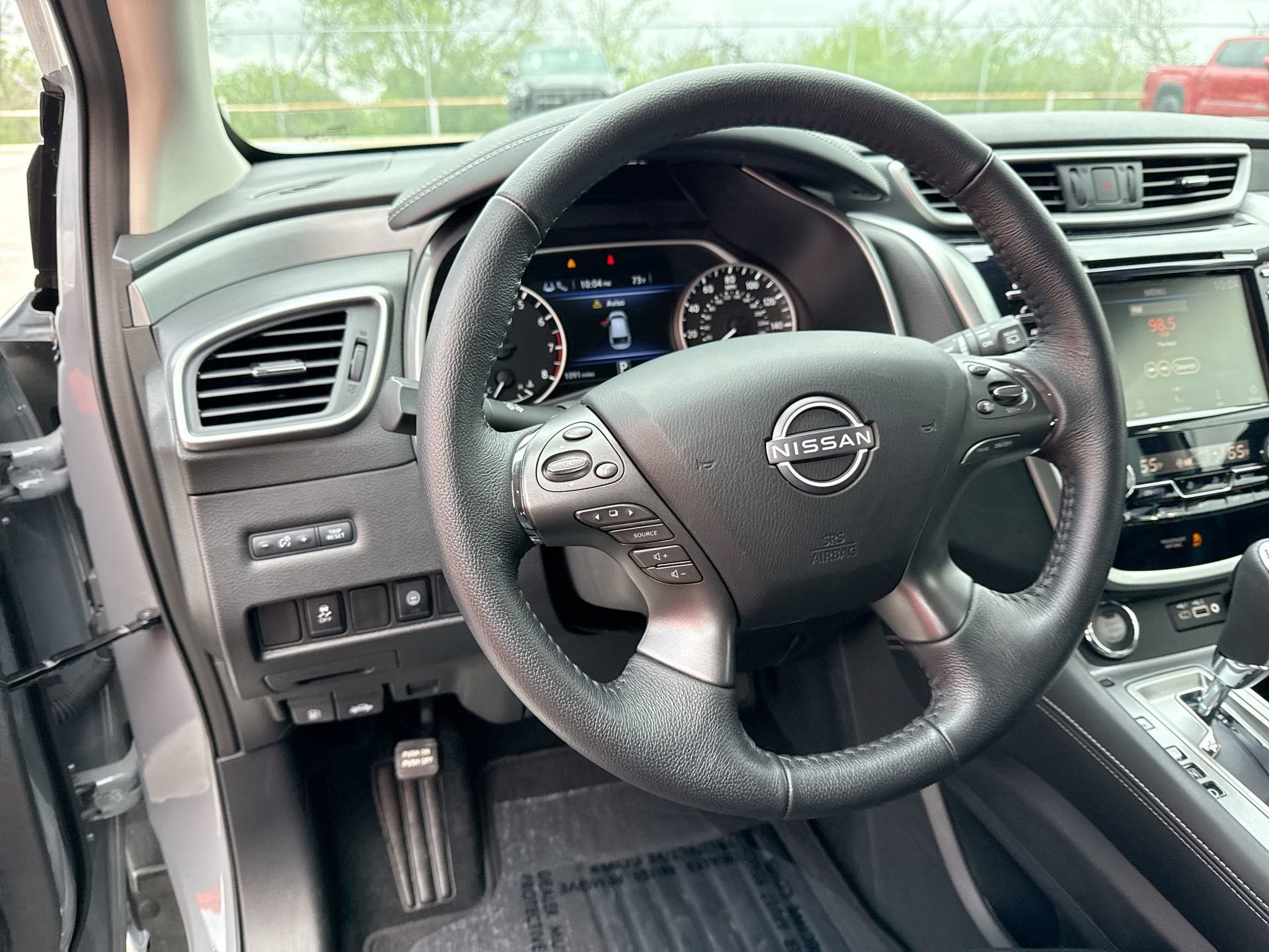 Used 2024 Nissan Murano SV w/ SV Midnight Edition Package FWD image 11