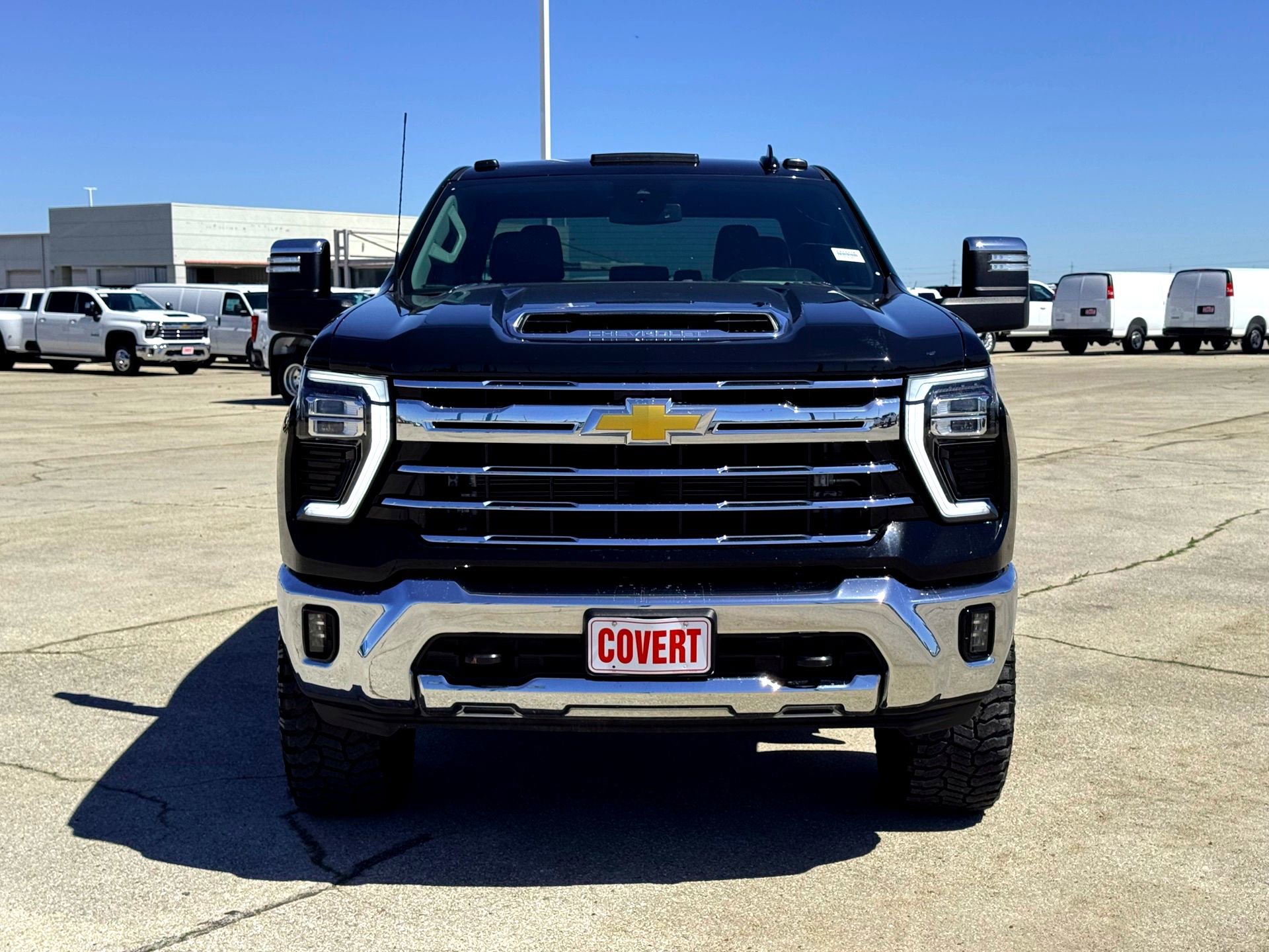 Used 2024 Chevrolet Silverado 2500 LTZ image 4