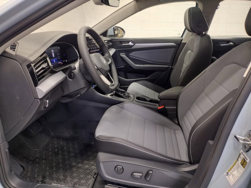 New 2026 Volkswagen Jetta SE FWD image 20