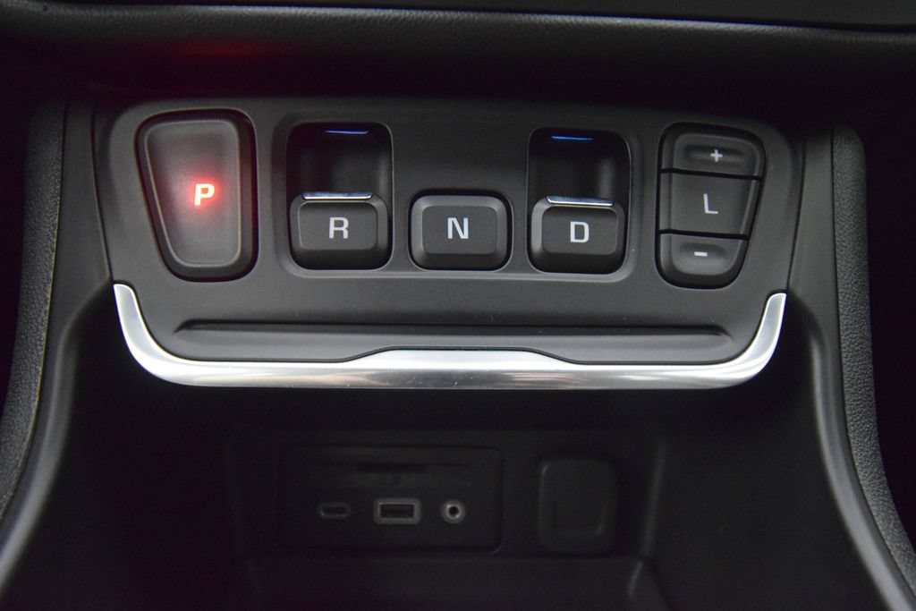 Used 2020 GMC Terrain SLT AWD/4WD image 25